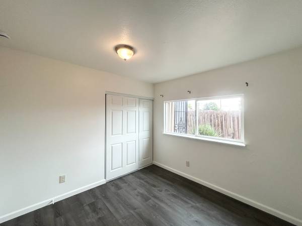 Apartments on Waller Ave D · Richmond photo 3