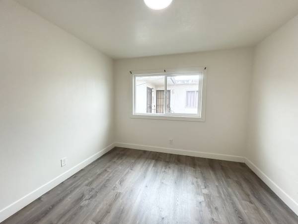 Apartments on Waller Ave B · Richmond photo 3