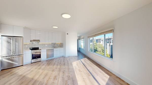 Apartments on Burnett Ave · San Francisco photo 5