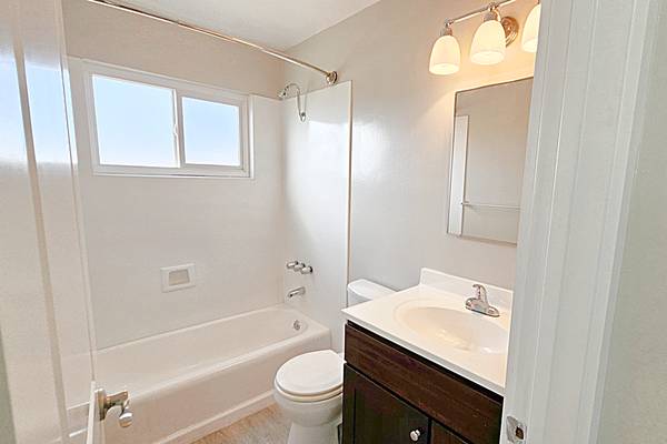 1BR/1BA Apartment · Hayward photo 2
