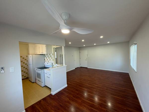 1BR/1BA Apartment · Oakland photo 4