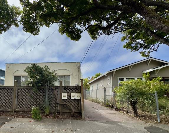 Apartments on Hearst Avenue · Berkeley photo 2