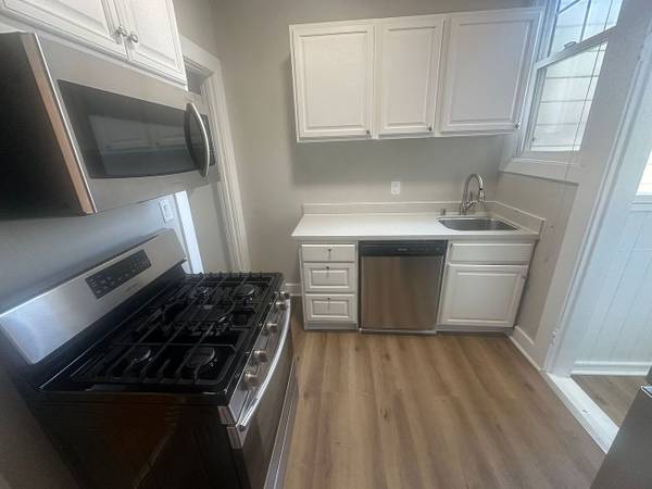 2BR/1BA Apartment · San Francisco photo 3