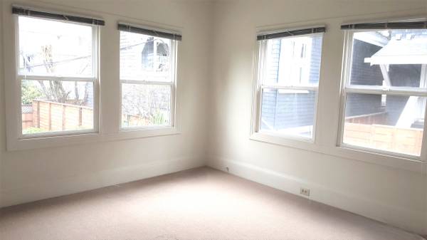 2BR/1BA Apartment on College Ave 2 · Berkeley photo 2