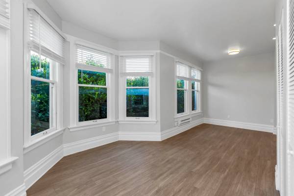 1585 Waller photo 4