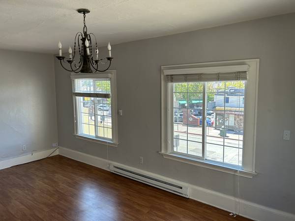 1BR/1BA Single Family House on 41st St · Oakland photo 5