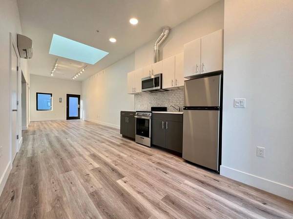 Apartments on Market Street · Oakland