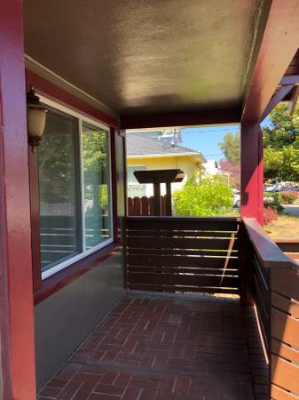 2BR/1BA Duplex on Liberty St · El Cerrito photo 3