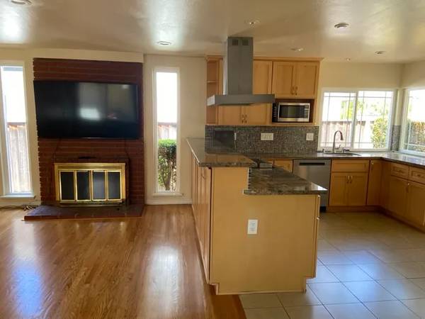 3BR/2BA Single Family House on Alcante Dr · San Jose photo 4