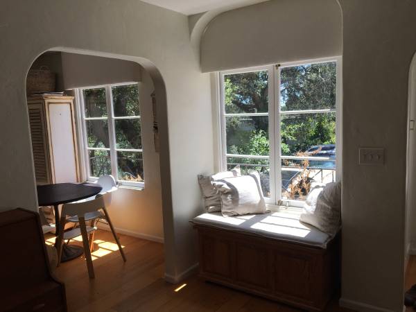 2BR/1BA Duplex · Oakland photo 3