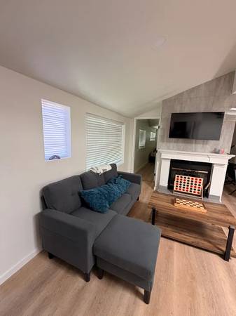 3BR/1BA Single Family House on Grace St · Capitola photo 5