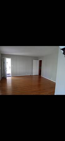 2BR/1BA Apartment · Alameda photo 3