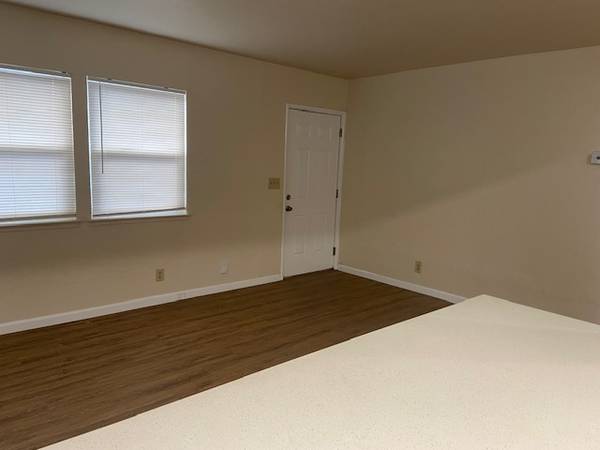 1BR/1BA Duplex on S.20th · Richmond photo 2