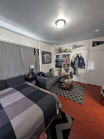 1BR/1BA Apartment · Berkeley photo 3