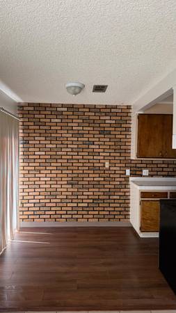 2BR/2BA Townhouse · Vallejo photo 2