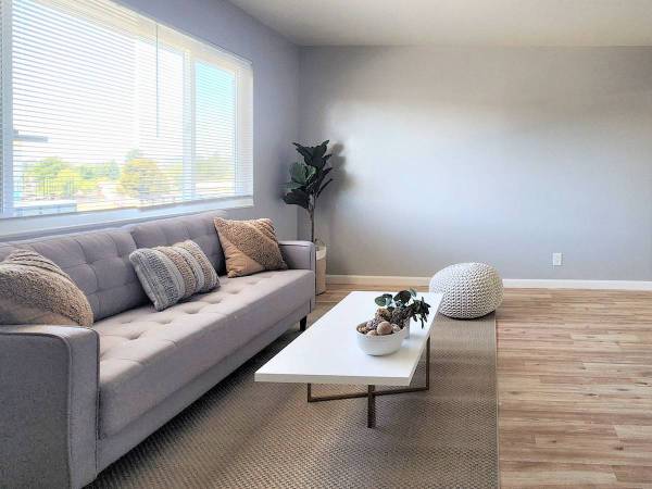 3BR/2BA Apartment · Hayward photo 2