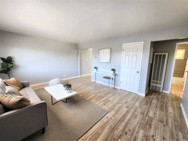 3BR/2BA Apartment · Hayward photo 3