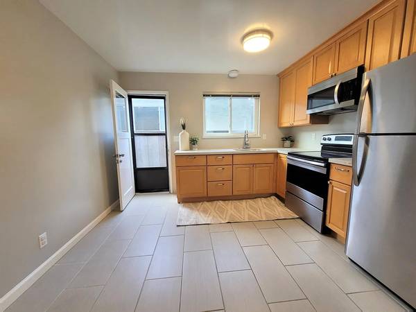 2BR/1BA Apartment · El Cerrito photo 3