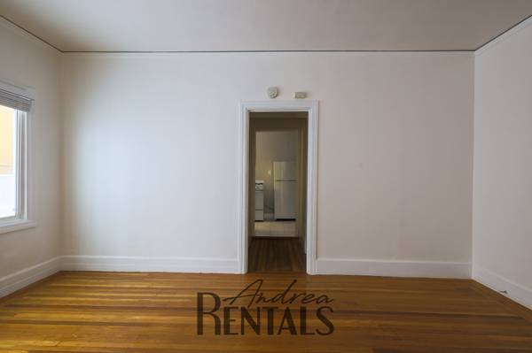 1BR/1BA Apartment · Berkeley photo 3