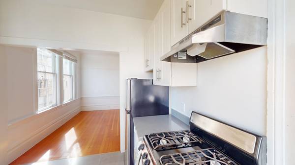 California Street SF Apartments photo 4