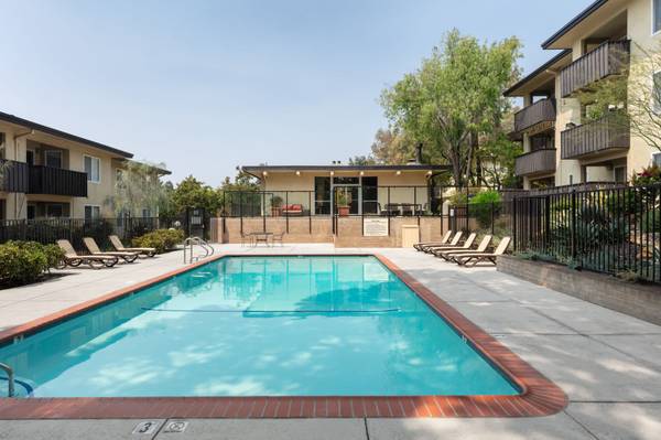 Mission Heights Apartments photo 5