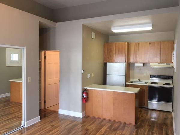 0BR/1BA Duplex on Fifth Ave · Kentfield photo 2