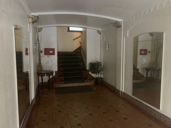 1BR/1BA Apartment on Beach Street · San Francisco photo 2