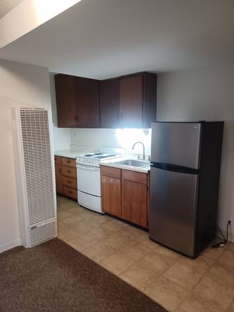 0BR/1BA Single Family House on Fourth St. · Santa Rosa photo 5