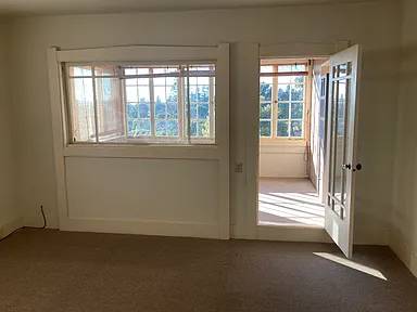 Apartments on San Sebastian Ave · Oakland photo 2