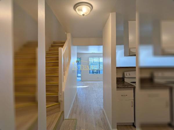 2BR/2BA Condo on Frisbie Ct · Concord photo 5