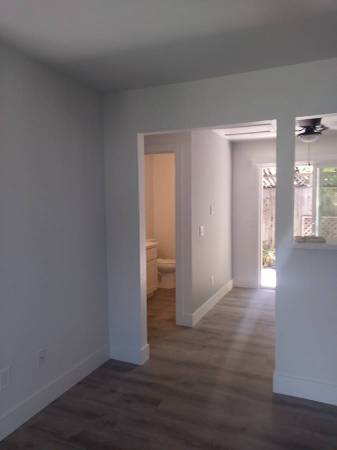 2BR/2BA Townhouse · Vineburg photo 5