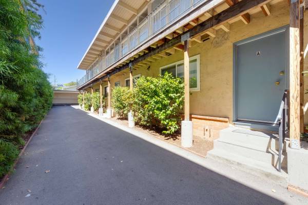 2BR/1BA Apartment · Richmond photo 2