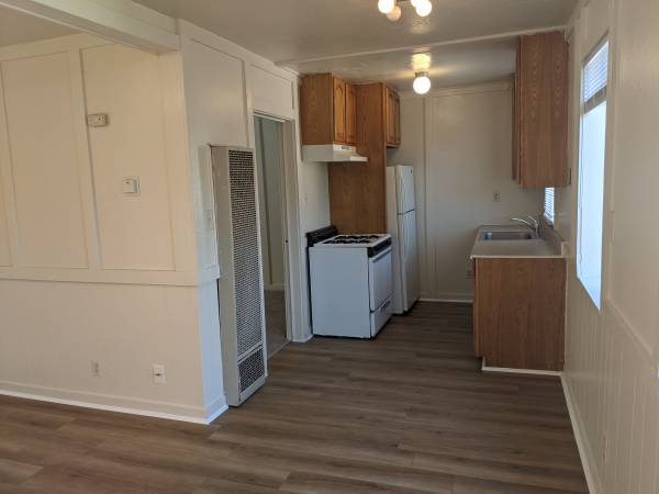 1BR/1BA Apartment on El Camino Real · Burlingame photo 4