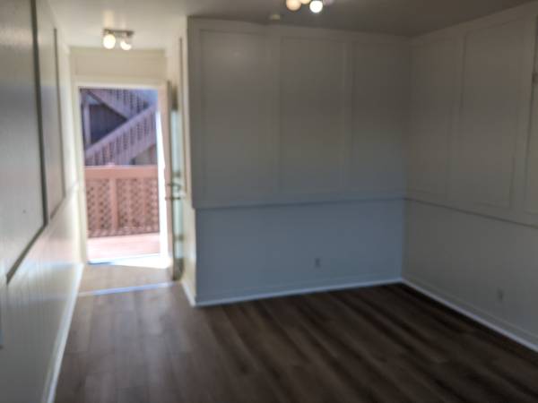 1BR/1BA Apartment on El Camino Real · Burlingame photo 3