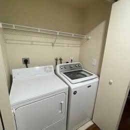 2146 Bedford St photo 4