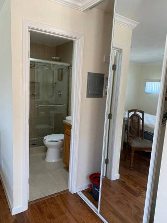 0BR/1BA In Law Adu · Mountain View photo 2