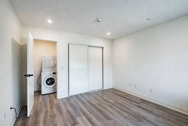 2BR/1BA Single Family House · Santa Rosa photo 2