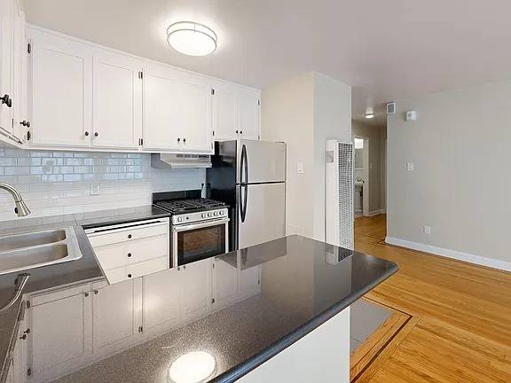 Apartments on Ivy St - 7 · San Francisco photo 2