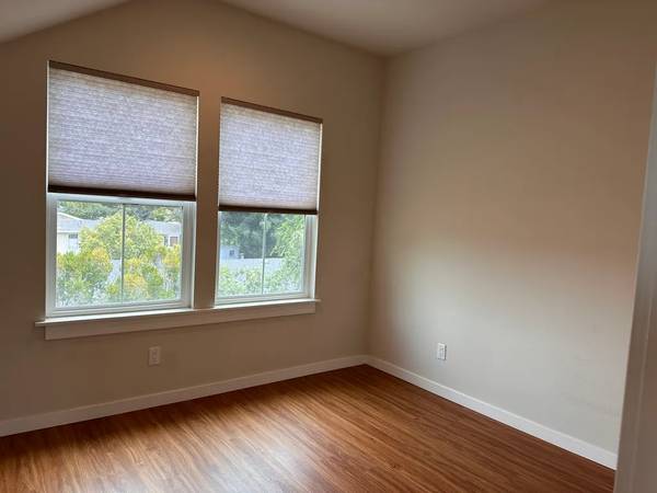 Townhouses on Windsor St · Santa Cruz photo 4