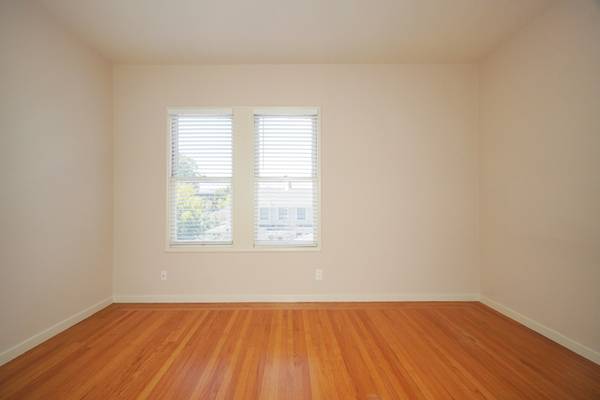 0BR/1BA Apartment on Cowper Street · Palo Alto photo 2