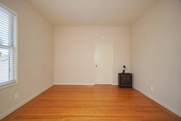 0BR/1BA Apartment on Cowper Street · Palo Alto photo 3