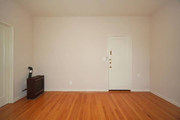 0BR/1BA Apartment on Cowper Street · Palo Alto photo 4