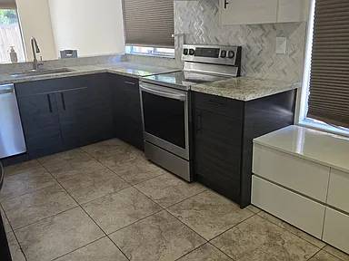 3BR/3BA Single Family House on Saint Edwards St · Newark photo 2