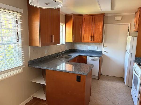 1BR/1BA Duplex on Crane St · Menlo Park photo 5