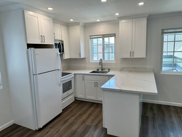2BR/1BA Duplex · South San Francisco photo 4