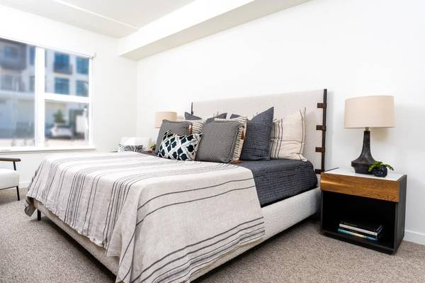 Apartments on South L Street · Pleasanton photo 3