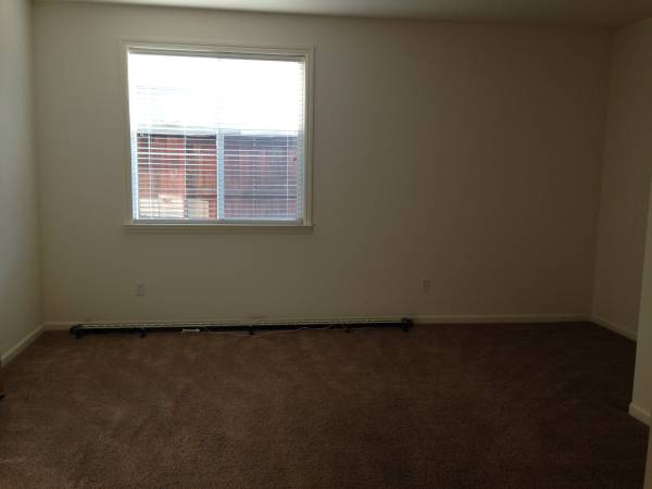 5BR/4BA Apartment · Knightsen photo 5