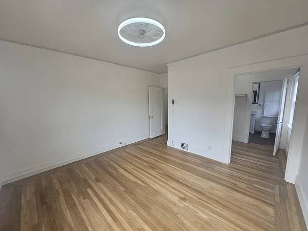 1BR/1BA Apartment on Arundel Road · San Mateo photo 4