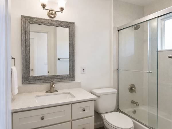 1BR/1BA Townhouse · Novato photo 5