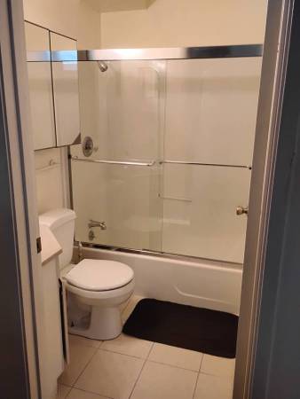 4BR/2BA Apartment · San Francisco photo 5